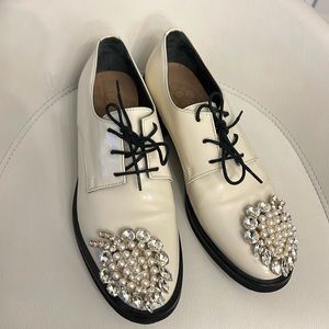 Chic Cream Embellished Loafers